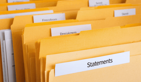 découvrez combien de temps vous devez conserver vos relevés bancaires, ainsi que les délais légaux et conseils pratiques pour bien gérer l’archivage de vos documents financiers.