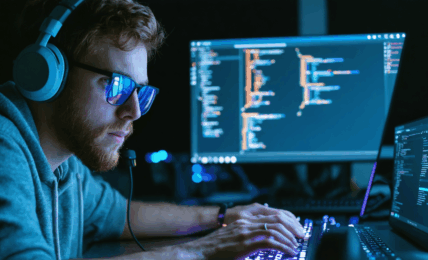 découvrez comment devenir développeur web full stack avec studi grâce à un parcours de formation complet et professionnalisant. acquérez les compétences indispensables pour maîtriser le développement front-end et back-end, et ouvrez-vous les portes d'une carrière recherchée dans le secteur du numérique.