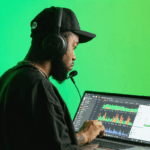 découvrez combien rapporte un stream sur spotify en 2024, les facteurs qui influencent les revenus des artistes et tout ce qu’il faut savoir sur la rémunération du streaming musical.