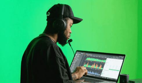 découvrez combien rapporte un stream sur spotify en 2024, les facteurs qui influencent les revenus des artistes et tout ce qu’il faut savoir sur la rémunération du streaming musical.