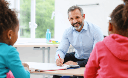découvrez comment se réinventer à 40 ans en devenant kinésithérapeute : conseils, parcours, motivations et témoignages pour réussir une reconversion professionnelle pleine de sens et d’épanouissement.