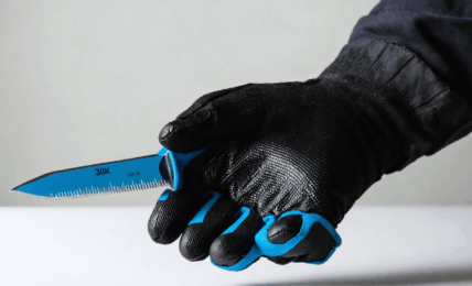 découvrez ce guide complet sur les gants anti-coupure et apprenez comment choisir les meilleurs modèles pour assurer une protection maximale dans l'industrie. conseils, normes et astuces pour travailler en toute sécurité.