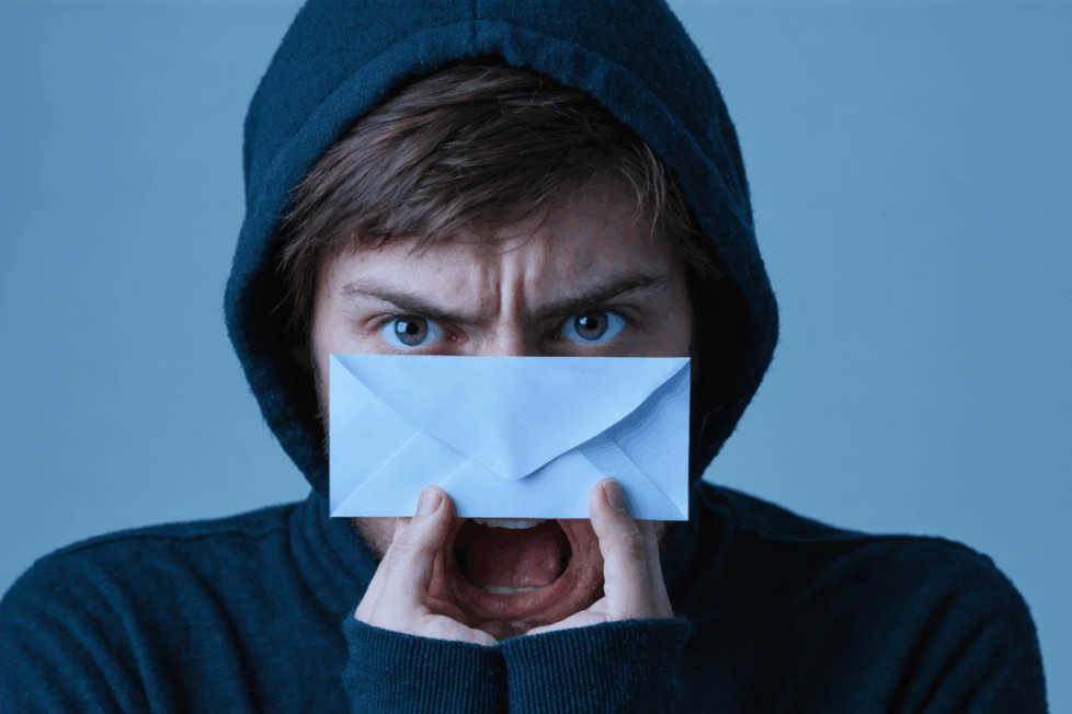 découvrez si le fait de laisser un message sans réponse signifie forcément du mépris ou s'il peut y avoir d'autres raisons derrière ce silence. analyse et conseils pour mieux comprendre ces situations en communication.